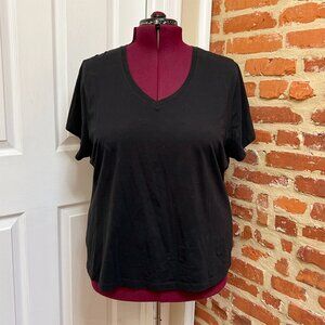 Mossimo Soft Cotton Short Sleeve V-neck T-Shirt in Black